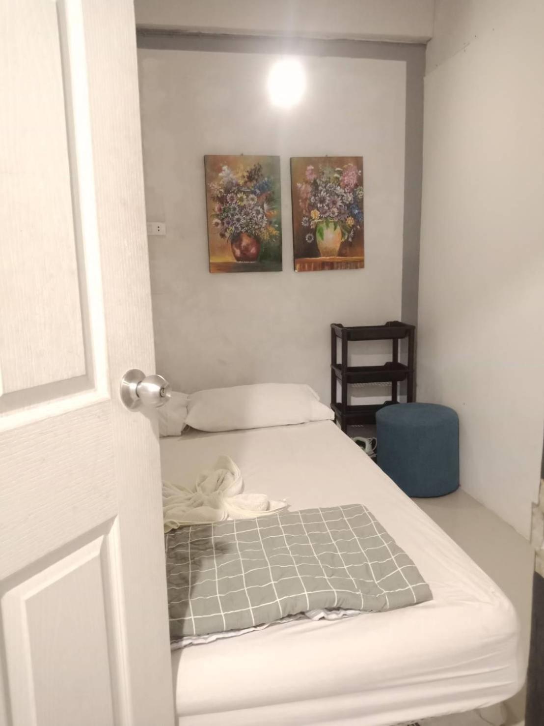 Newnormal Hotel Chiang Mai Buitenkant foto